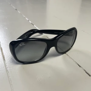Ray ban glasses - Använda men ok skick 🖤