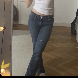 Levis jeans - Snygga Levis jeans köpte second hand! Jag är runt 166/167 och de sitter snyggt på mig! 