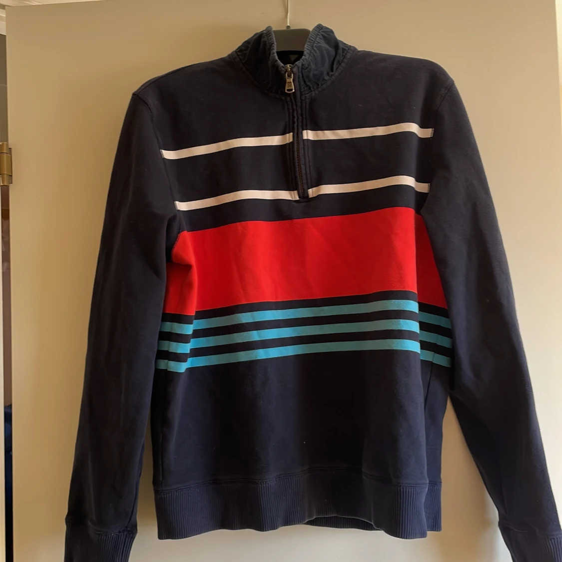 Lång ärmad sweatshirt