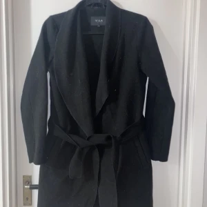 Tunn trench - Tunn basic kappa, bra skick 