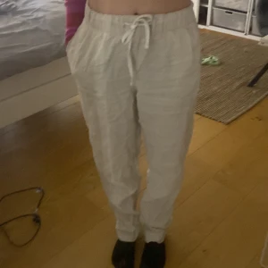 Linnebyxor  - De har blivit för små för mig, använt 3-4 ggr.😍🪩