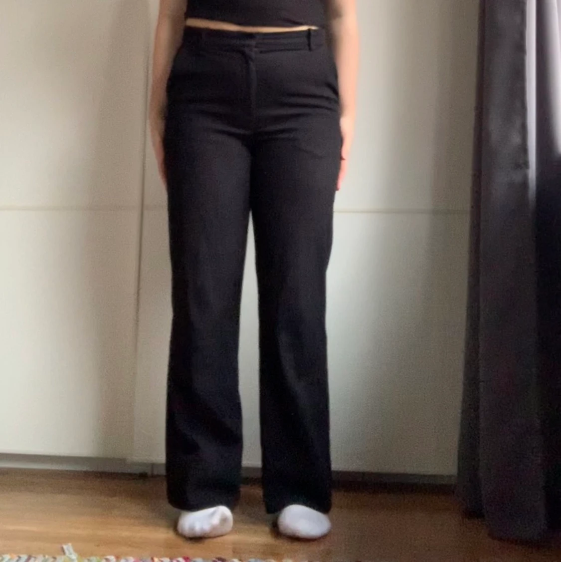 Svarta kostymbyxor  - 90