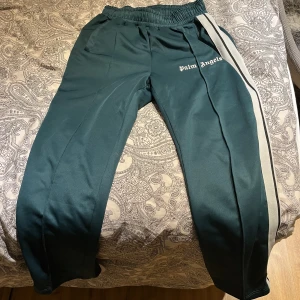 Palm angels - Gröna storlek M, som nyskick.    