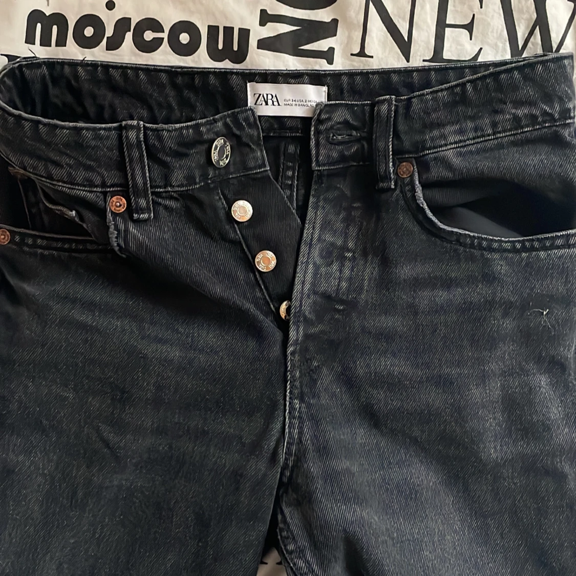 Zara mid rise  jeans  - 91