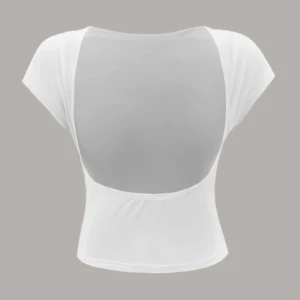 T-shirt FINNS KVAR - Säljer denna jätte fina topp med öppen rygg då den är lite för liten för mig :) Går att köpa direkt utanför budgivningen vid snabb affär 