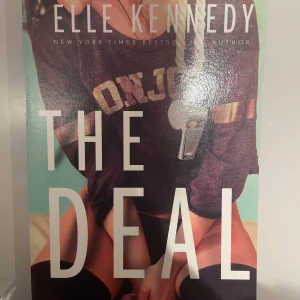 off campus  - säljer bok 1 och 2 i off campus serien (engelska) nyskick! köp båda för 235 (inkl frakt) eller en för 125 (inkl frakt) hör av dig vid intresse eller fler frågor❤️