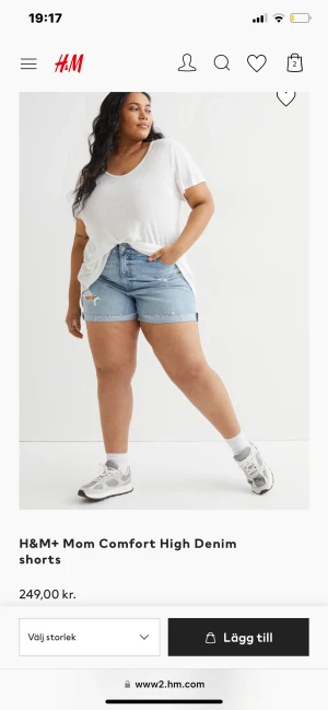 Min shorts ultra high waist  - Mon shorts ultra high waist, nya med prislapp, kostar i butik 249kr.  St 58