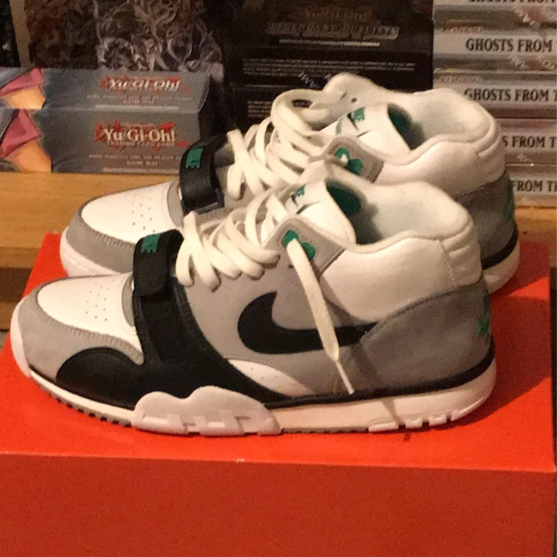 NIKE AIR TRAINER 1