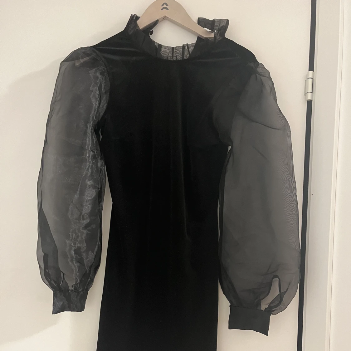 Super cool klänning från Paris Atelier