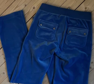 Blå juicy byxor  - Blå juicy byxor 