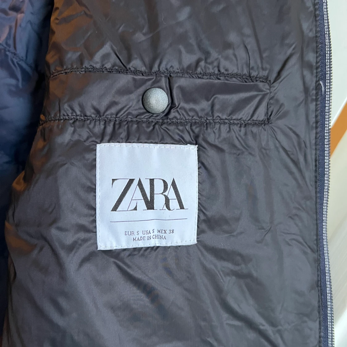Zara jacka svart Stl S  - 90