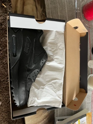 Nike Airmax 90s - Skor i nyskick! Strl 45