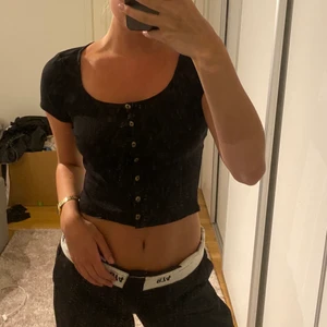 Croppad topp - Bra skick XS