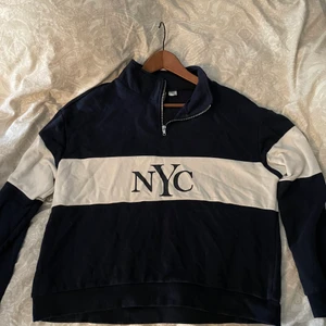 Half zip tröja - Snygg tröja från hm, knappt använd💅🏻