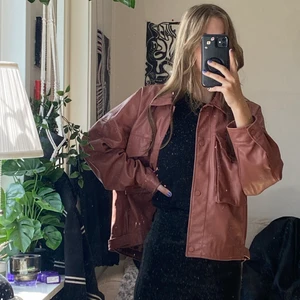 Läderjacka  - Läderjacka i dusty pink färg! 