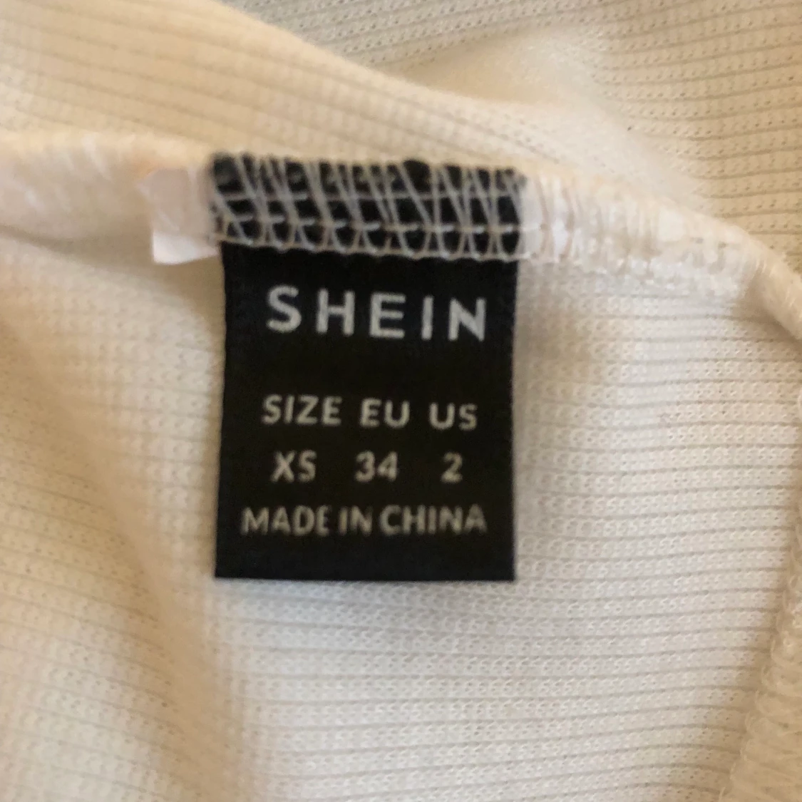 Jättesöt SHEIN topp - 90