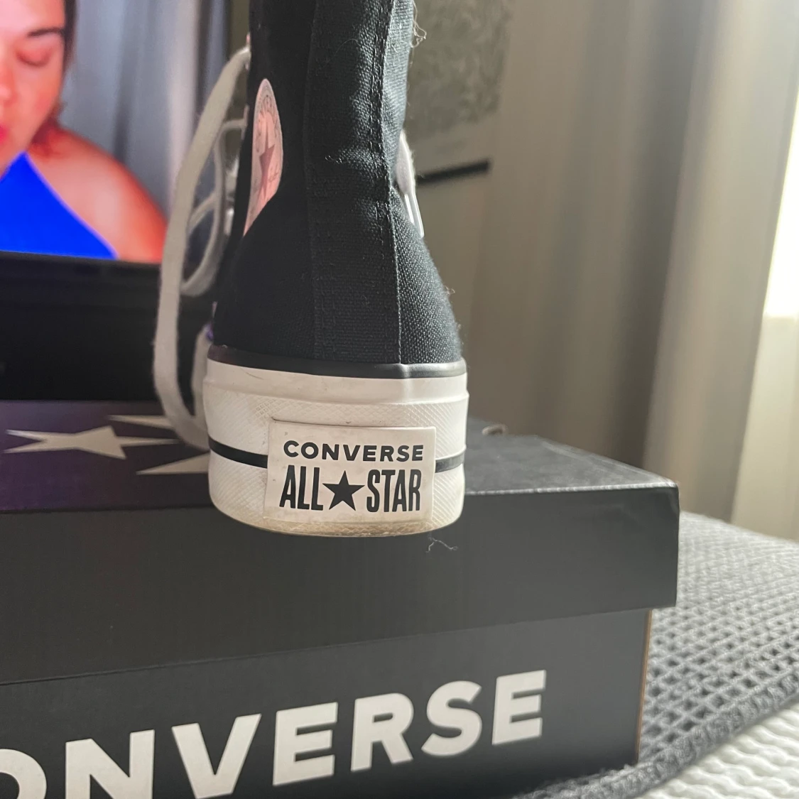 Höga svarta converse  - 90