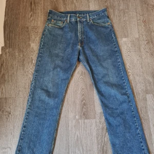 Herrjeans storlek 34/30 - Ett par fina herrjeans från john pearson & son i storlek 34/30. Ett par fina och sköna jeans i mycket bra skick