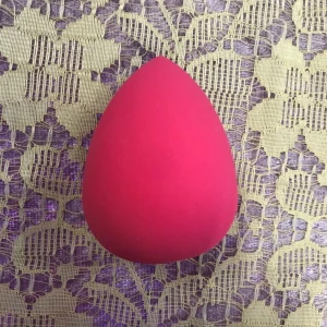 Rengöring svamp /Makeup Hydrophilic Spongebob Puff - Ca Dia 5.00 cm 6.50cm hög  25kr/st , frakt 49kr Finns 20 st kvar. Samma frakt 