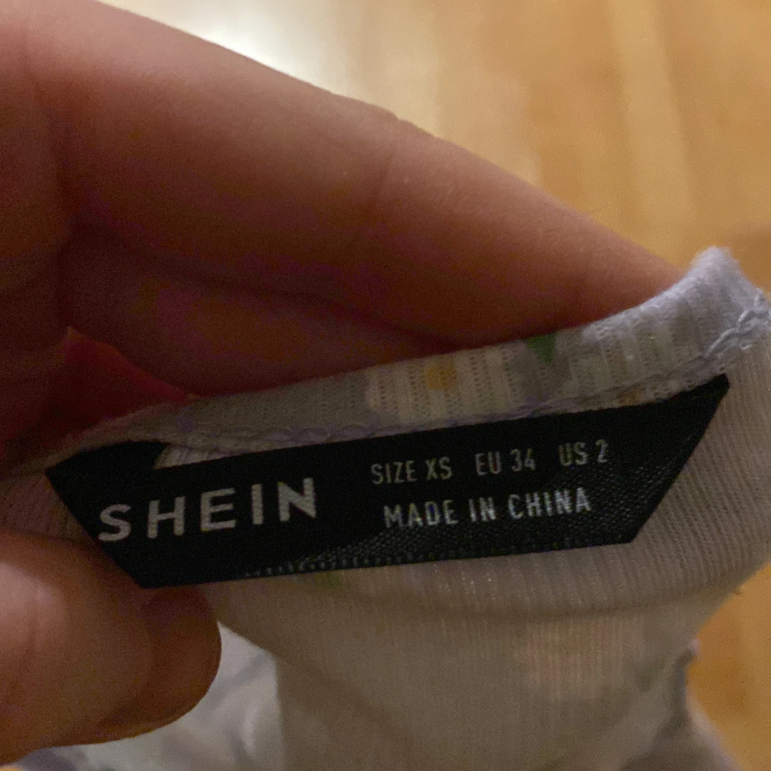 Lila blommig topp - 91