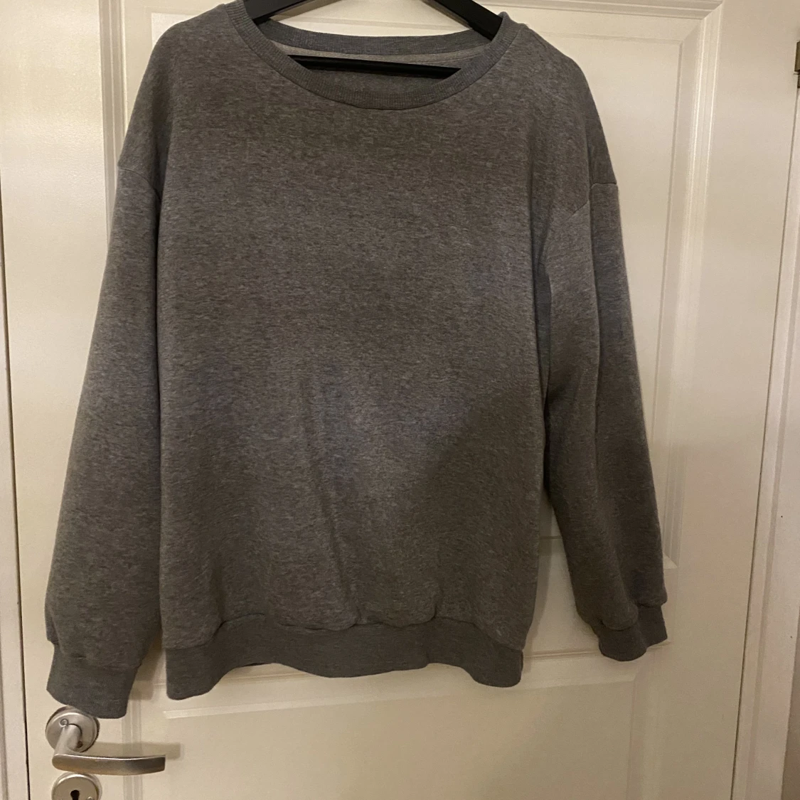 Grå sweatshirt - 90