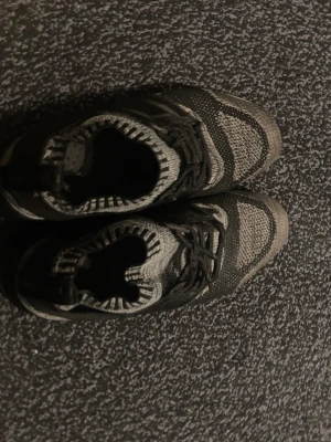 Björn Borg skor - Säljer ett par Björn Borg skor är inte använda så mkt bara någon få gång.  Storlek 41-42