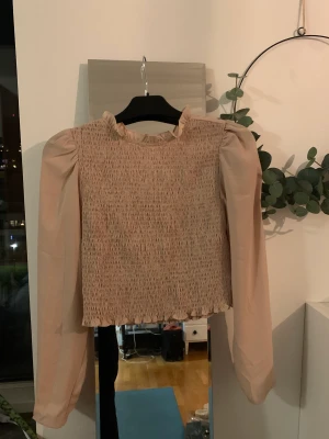 Blus - Oanvänd blus 