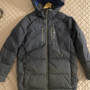 Sail Racing jacka JR - Sail Racing patrol jacket down. Strl:176 