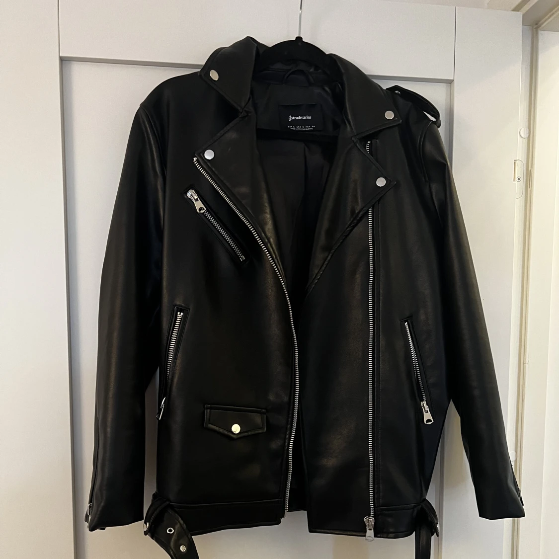 Jacka i konstläder, S - 90