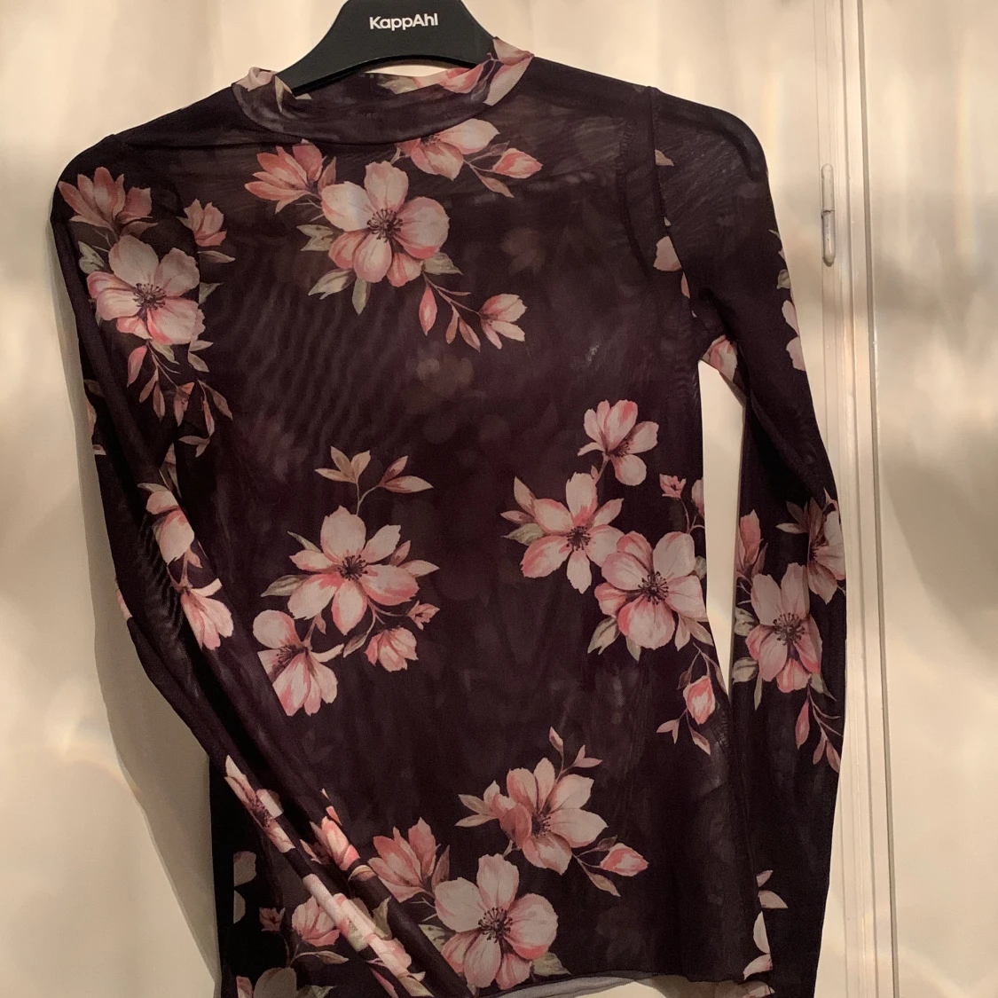 Mesh tröja med blommor  - 90