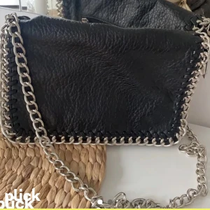 Väska - Publicera denna väskan på nytt. stella marortni likande väska. 💕