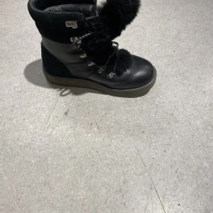 Ugg 37 - Jag har använt de ett år de ganska som ny .