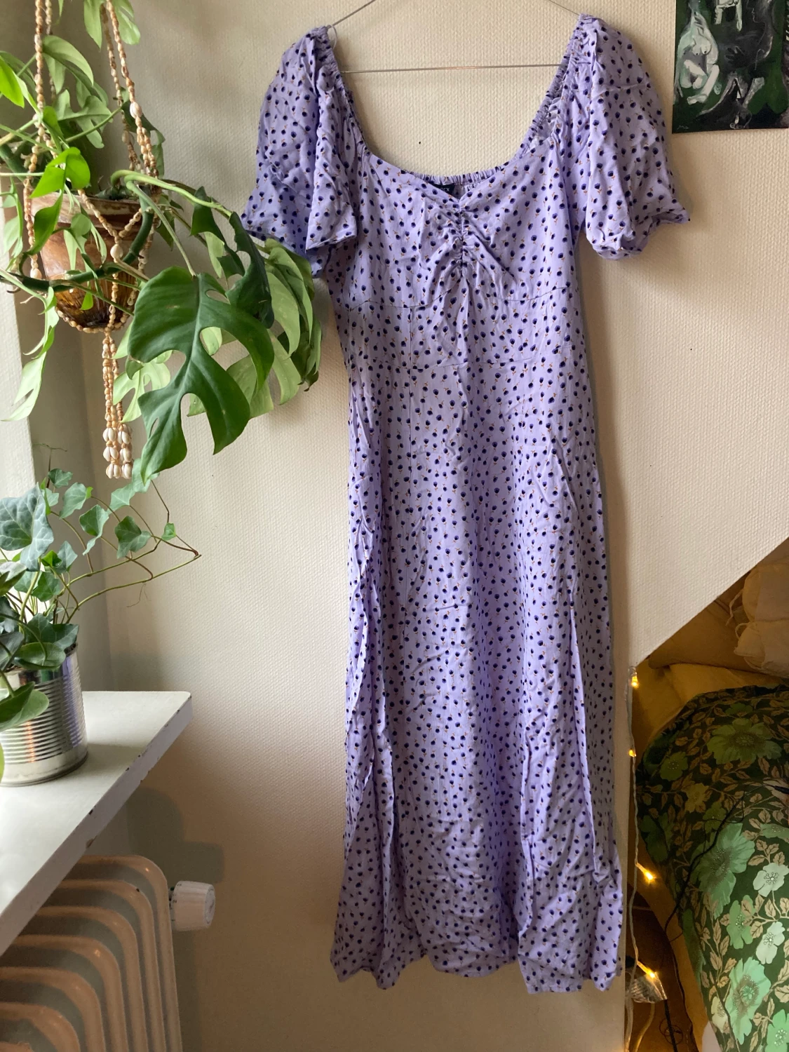 Blommig sommarklänning - 90