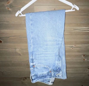 Jeans - Ett par snygga blåa jeans från Lager 157🤩Skriv till mig för mer information😊