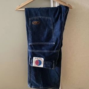 District Fortysix mega jeans - Så snygga Baggy jeans från district fortysix, knappt använda inprincip ny skick, köpta för 800kr, skriv gärna vid frågor!