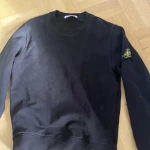Stone island - Köpt i sommars på nk inte använd så mycket