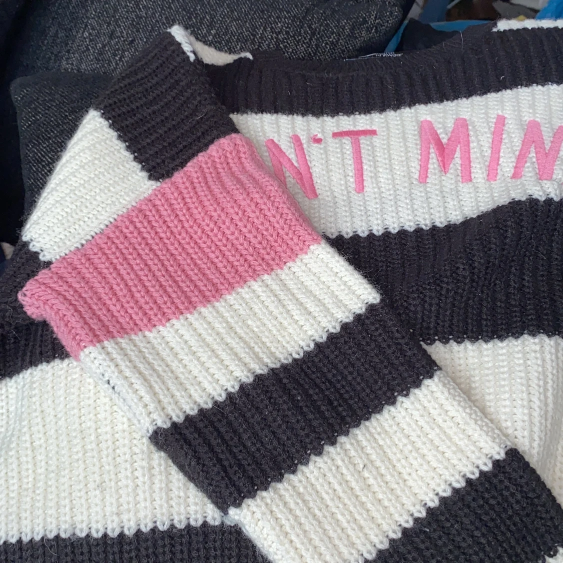 Stickad tröja S - 90