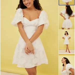 Studentklänning - Endast testad en gång, i super nytt skick i storlek 34! Helt slutsåld från nakd