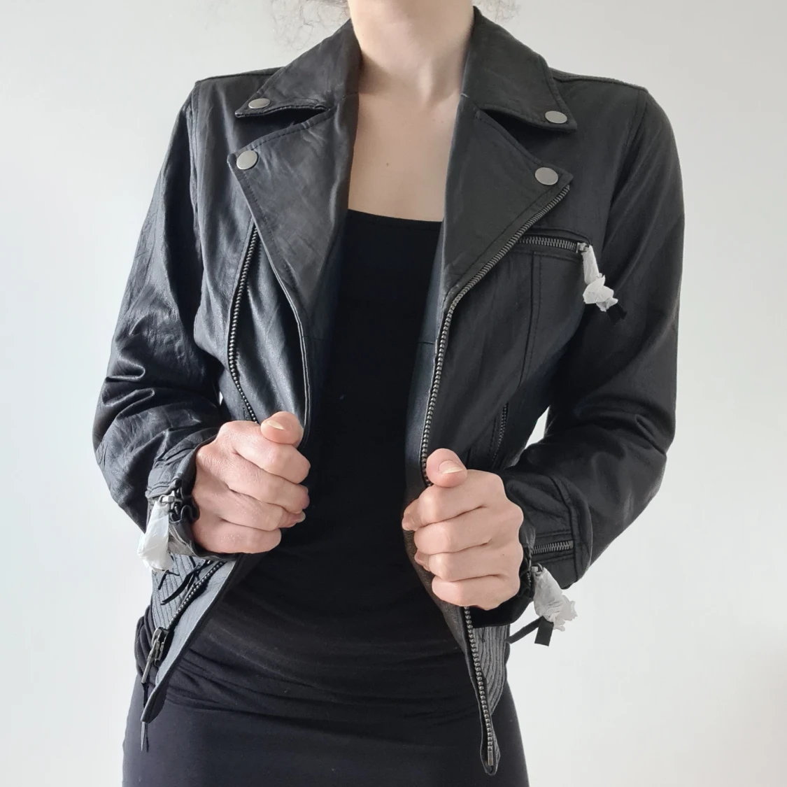 HELT NY Oanvänd läderjacka/skinnjacka s.38