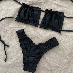 Bikini - Bikini från Shein som jag köpt förra året men inte använt. Toppen går att knyta på flera olika sätt!