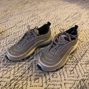 Nike AM97 (US 7)  - Size 40 / US 7. Bra skick sparsamt använda 