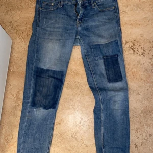 Jeans storlek xs/s - Jeans med färgade rutor storlek xs/s 