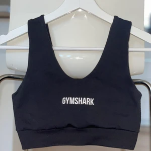 Gymshark Sport-bh Svart - Använd fåtal gånger, mycket bra skick.