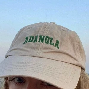 Adanola keps - Keps från Adanola. Slutsåld på hemsidan 