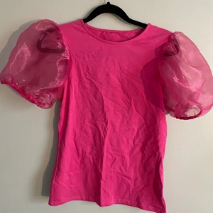 Rosa topp - Small rosa topp puffärmar