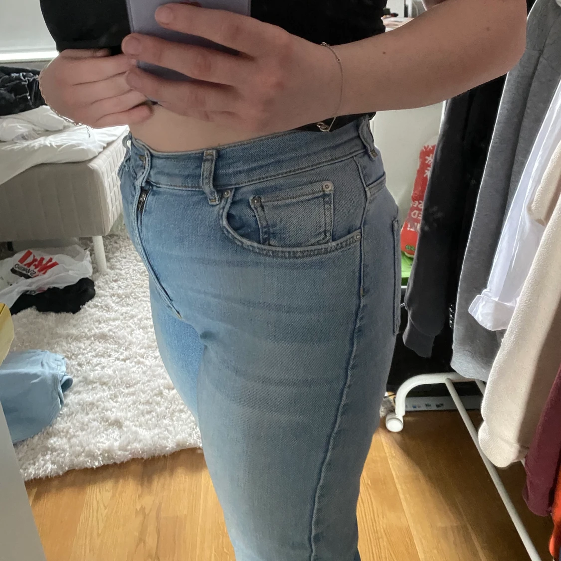 Blåa jeans från Ginatricot  - 90