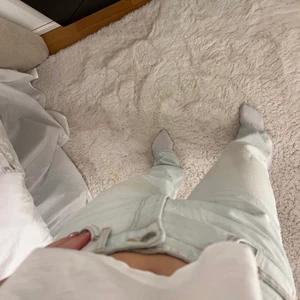 Jeans - Helt oanvända jeans från zara mid Rise jeans 