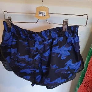 IVY PARK Träningsshorts - Använda en gång 