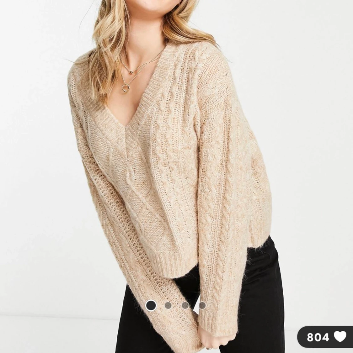 Stickad tröja men v-ringning