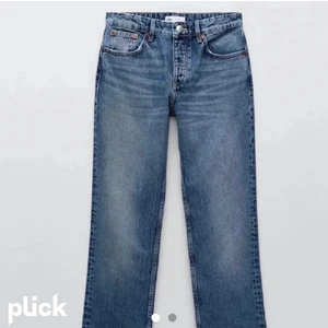 midrise jeans - säljer dessa midrise straight leg från zara i strl 36! nypris 359kr. har ett par likadana ljusblå!!!